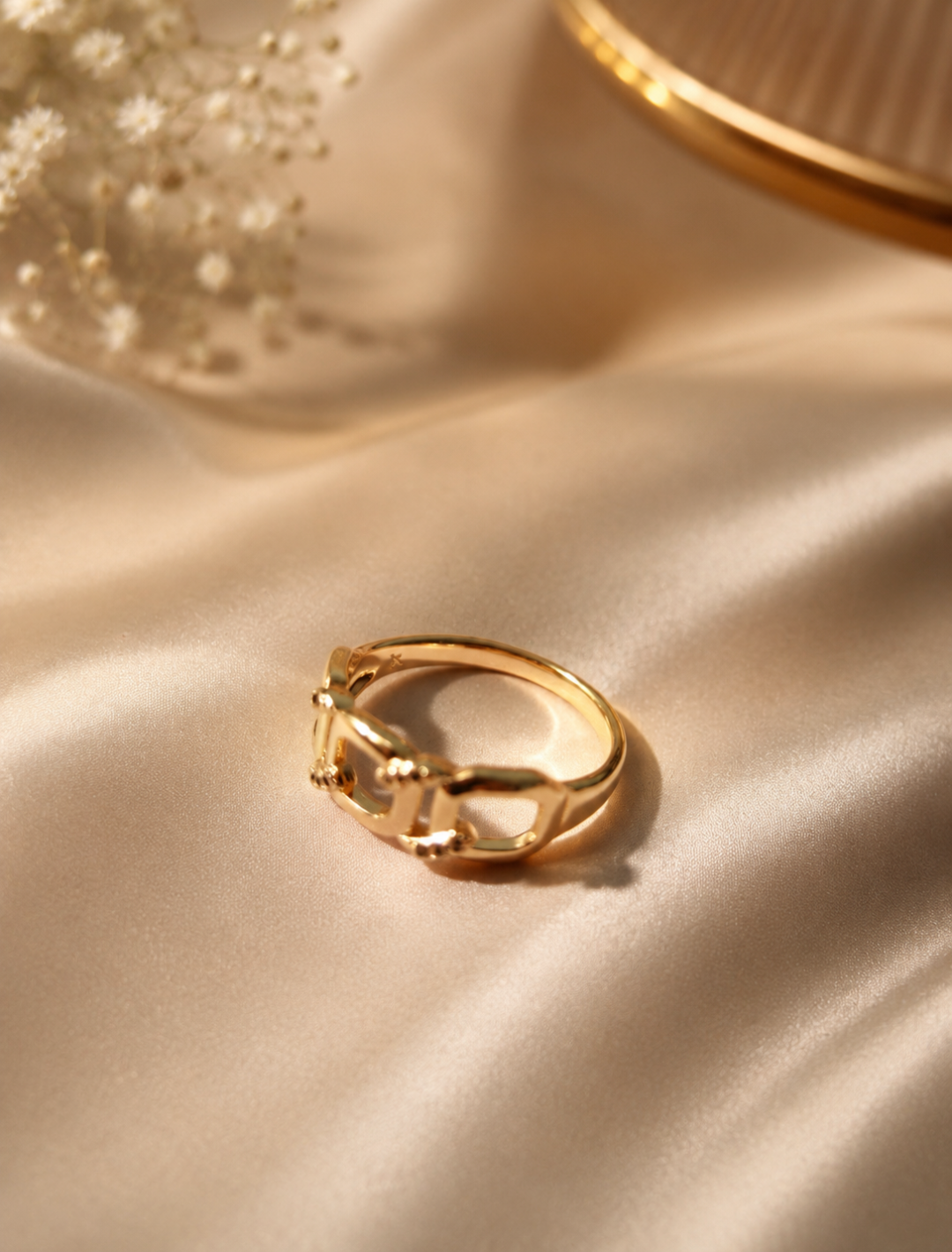 Gold Chain Link Ring – Interlocking Buckle Statement Ring size 10