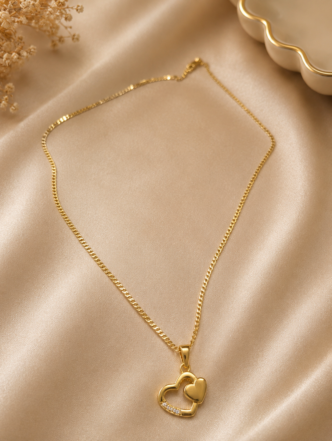 Gold Interlocking Double Heart Necklace