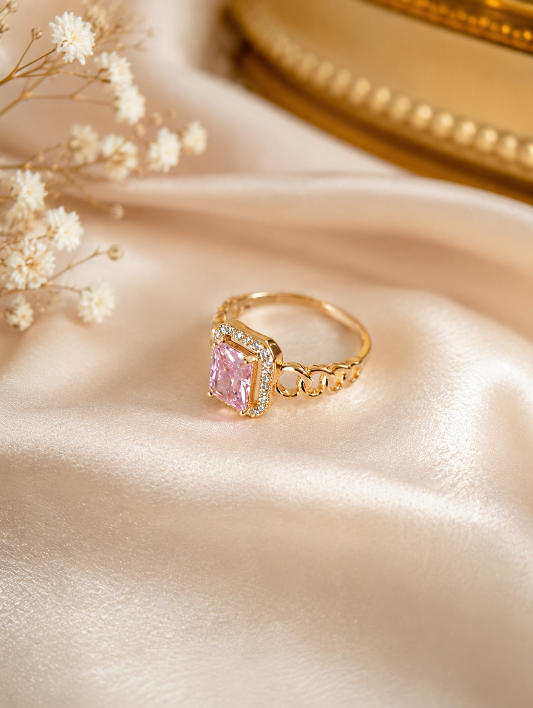 Pink Square Crystal Halo Ring – Gold Chain Link Band Statement Ring Size 9