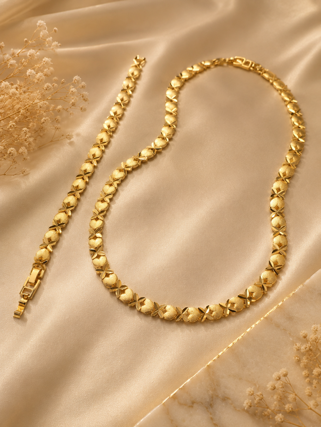 Gold XOXO Hugs & Kisses Necklace & Bracelet Set
